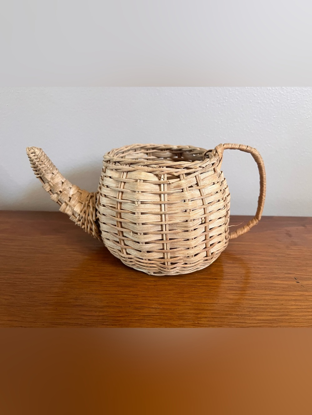 Vintage Wicker Teapot Decor